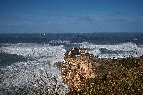 Giant Waves