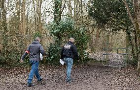 Schoolgirl Found Dead In A Wood - Essonne