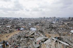 Rubble and debris cover the streets Jabalia - Gaza Strip