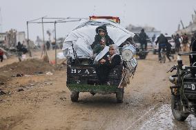 Rubble and debris cover the streets Jabalia - Gaza Strip