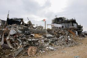 Rubble and debris cover the streets Jabalia - Gaza Strip