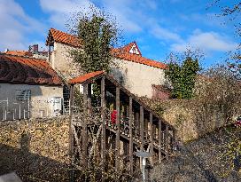 Everyday Life In The Medieval Bavarian Town Noerdlingen