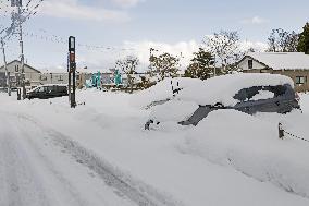 Heavy snowfall in Japan