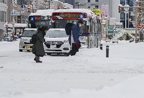 Heavy snowfall in Japan