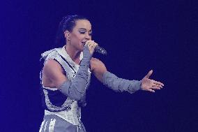 Katy Perry At Invictus Games Opening Ceremony - Vancouver