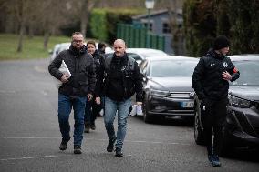 Schoolgirl Found Dead In A Wood - Essonne