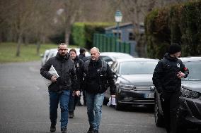 Schoolgirl Found Dead In A Wood - Essonne