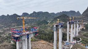 Tongmuhe Super Major Bridge Construction in Liuzhou
