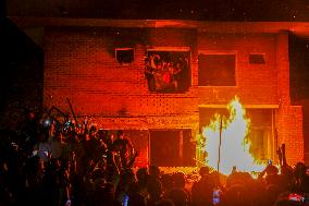 Protesters Set Fire To Ex-Bangladesh PM's Family Home - Dhaka