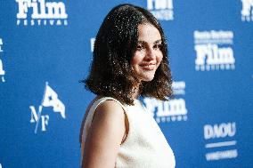 Santa Barbara - Red Carpet