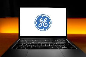 Global logos