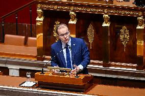 Session To Discuss And Vote A No-Confidence Motion - Paris
