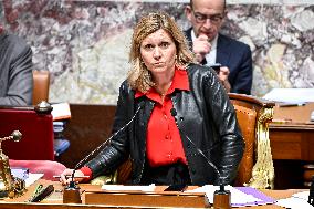 Session To Discuss And Vote A No-Confidence Motion - Paris