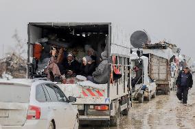 Displaced Palestinians Cross the Netzarim Corridor - Gaza