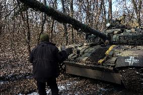 Soldiers of 3rd Tank Brigade serve in  Kharkiv region