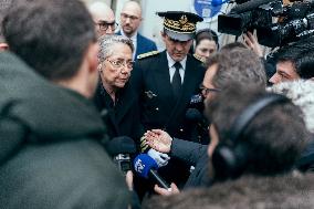 Elisabeth Borne visits an elementary school - Paris AJ