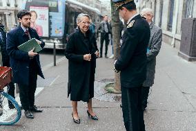 Elisabeth Borne visits an elementary school - Paris AJ