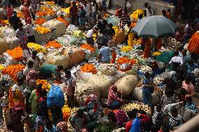 Oldest Fowers Market Of Kolkata, India