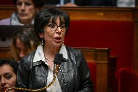 Questions to the government at the National Assembly in Paris FA
