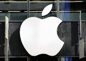 Apple logo