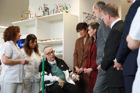 Royals At Visit To Paraplegic National Hospital - Toledo