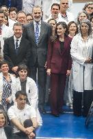 Royals At Visit To Paraplegic National Hospital - Toledo