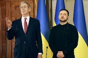 Zelenskyy, U.S. Treasury Secretary Bessent hold talks