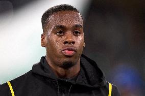 Sporting CP Vs Borussia Dortmund - UEFA Champions League 2024/25 Knockout Phase Play-offs1st Leg