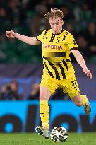 Sporting Clube de Portugal v Borussia Dortmund - UEFA Champions League 2024/25 League Knockout Play-off First Leg