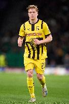 Sporting Clube de Portugal v Borussia Dortmund - UEFA Champions League 2024/25 League Knockout Play-off First Leg