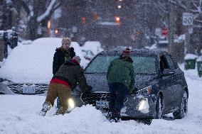 Heavy Snowfall in Canada
