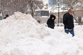 Heavy Snowfall in Canada