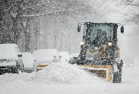 Heavy Snowfall in Canada
