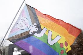 General Strike in the Video Game Industry - Paris RL