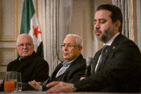 Syrian Minister of Foreign Affairs meets Syrian diaspora in Paris - FA