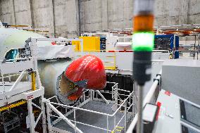 Eric Lombard Visits Airbus - Toulouse