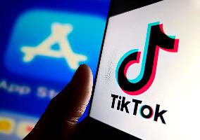 Illustration TikTok App Store