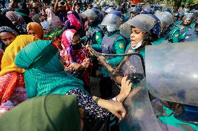 Teachers Protest in Bangladesh