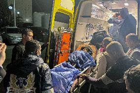 Palestinians Seek Healthcare After System Collapse - Egypt