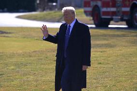 DC: President Trump hold a White House departure