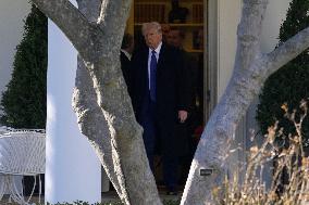 DC: President Trump hold a White House departure