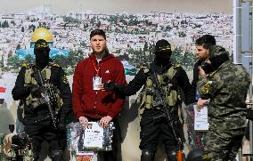 Hamas Transfers Israeli Hostages - Gaza