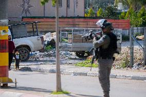 Israel Army Raids Nablus Amid Ongoing West Bank Offensive