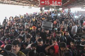 Stampede At Railway Station In India Kills At Least 18