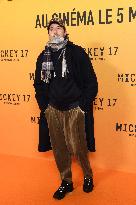 Mickey 17 Premiere - Paris