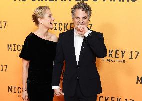 Mickey 17 Premiere - Paris