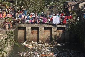 India - Lifestyle In Slum Area Kolkata