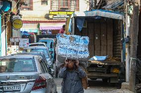 Daily Life In Kashmir, India