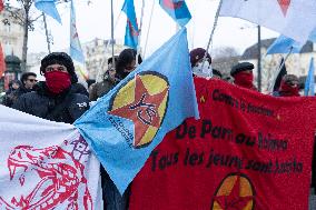 Kurdish People Demonstrate To Protest Over Far-Right Attack - Paris