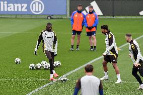 CALCIO - UEFA Champions League - Juventus Training